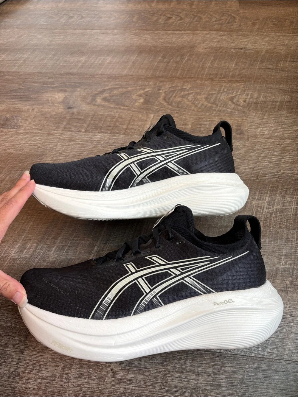ASICS Gel-Nimbus 27 Running Shoes Men’s 8.5W WIDE Black/White